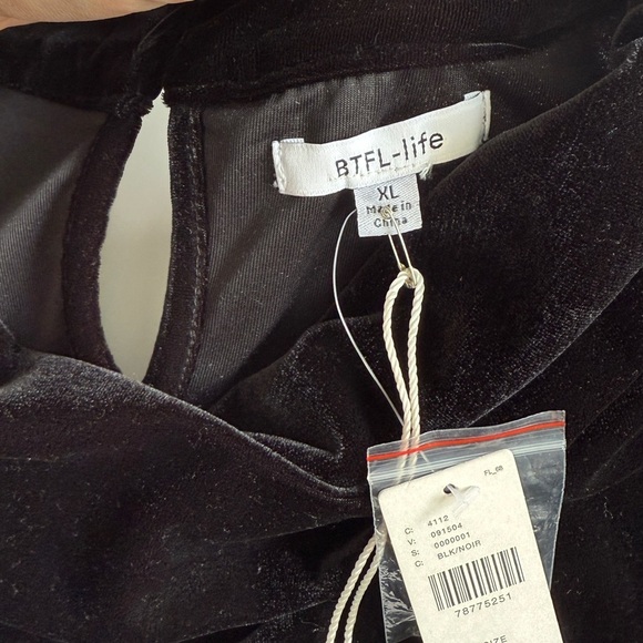 Anthropologie BTFL-life Velvet Velour Pullover Blouse Black Sz XL Dark Feminine - Picture 3 of 12